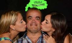 Sixto Fotografías. Sociedad. El Fogón - Brindis y baile por el cumple de Walter