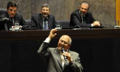 Sixto Fotografías. Sociedad. Cámara de Diputados - En la Legislatura fijaron al 16 de abril como Día del músico misionero