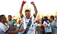 Sixto Fotografías. Deportes. Primera A de AFA - Guaraní derrotó a Boca Unidos y cerró una semana histórica