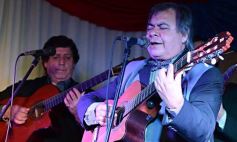 Sixto Fotografías. Sociedad. Cumpleaños - El talentoso "Pato" García, hijo de Posadas, llegó a las siete décadas