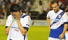 Sixto Fotografías. Deportes. B Nacional - Durísimo golpe para Guaraní en su propia casa