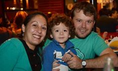 Sixto Fotografías. Sociedad. Varios - Una buena cena en la costanera