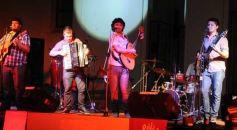 Foto de la galería: Música, alegría, brillo y color en el "Posadas celebra las Fiestas"