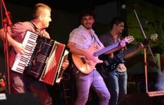 Foto de la galería: Música, alegría, brillo y color en el "Posadas celebra las Fiestas"