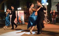 Foto de la galería: Música, alegría, brillo y color en el "Posadas celebra las Fiestas"