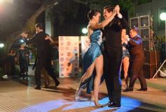 Foto de la galería: Música, alegría, brillo y color en el "Posadas celebra las Fiestas"