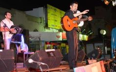 Foto de la galería: Música, alegría, brillo y color en el "Posadas celebra las Fiestas"