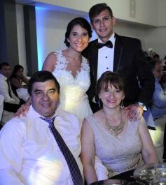 Foto de la galería: Estefanía y Gabriel, una historia de amor que terminó en el altar