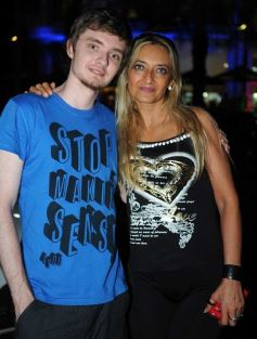 Foto de la galería: Muchos amigos eligieron la costanera para doblegar al calor