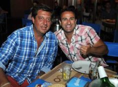 Foto de la galería: Muchos amigos eligieron la costanera para doblegar al calor