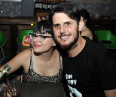Foto de la galería: Muchos amigos eligieron la costanera para doblegar al calor
