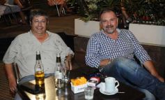 Foto de la galería: Muchos amigos eligieron la costanera para doblegar al calor