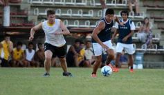 Foto de la galería: Guaraní derrotó a El Brete en su primer amistoso de la pretemporada
