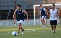 Foto de la galería: Guaraní derrotó a El Brete en su primer amistoso de la pretemporada