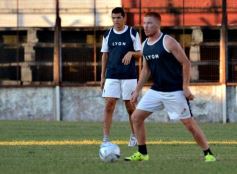 Foto de la galería: Guaraní derrotó a El Brete en su primer amistoso de la pretemporada