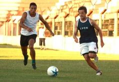 Foto de la galería: Guaraní derrotó a El Brete en su primer amistoso de la pretemporada