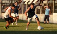 Foto de la galería: Guaraní derrotó a El Brete en su primer amistoso de la pretemporada