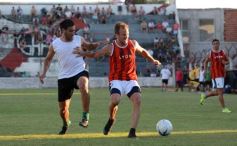 Foto de la galería: Guaraní derrotó a El Brete en su primer amistoso de la pretemporada