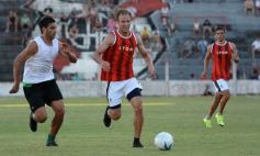 Foto de la galería: Guaraní derrotó a El Brete en su primer amistoso de la pretemporada