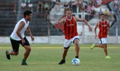 Foto de la galería: Guaraní derrotó a El Brete en su primer amistoso de la pretemporada