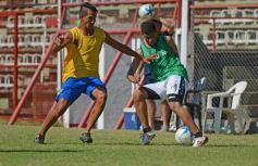Foto de la galería: Guaraní y Mitre reeditaron un viejo clásico: terminó 3 a 3