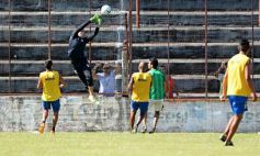 Foto de la galería: Guaraní y Mitre reeditaron un viejo clásico: terminó 3 a 3