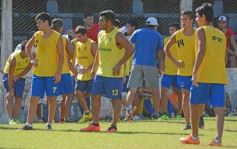 Foto de la galería: Guaraní y Mitre reeditaron un viejo clásico: terminó 3 a 3