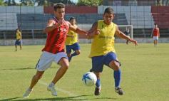 Foto de la galería: Guaraní y Mitre reeditaron un viejo clásico: terminó 3 a 3