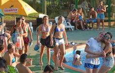 Foto de la galería: Show musical en la pileta del Iplyc