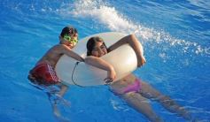 Foto de la galería: Show musical en la pileta del Iplyc