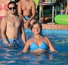 Foto de la galería: Show musical en la pileta del Iplyc