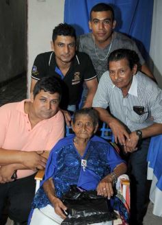 Foto de la galería: Cumplió 106 años Doña Canuta, una leyenda de Villa Poujade