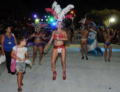 Foto de la galería: Arrancó el carnaval posadeño en el barrio Yohasá