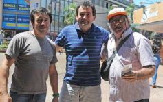 Foto de la galería: Los amigos que trabajan en pleno enero