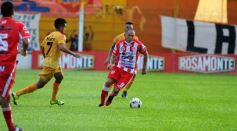 Foto de la galería: Crucero empató con Atlético Paraná, pero mereció mucho más