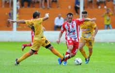 Foto de la galería: Crucero empató con Atlético Paraná, pero mereció mucho más