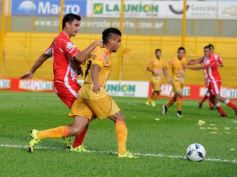 Foto de la galería: Crucero empató con Atlético Paraná, pero mereció mucho más