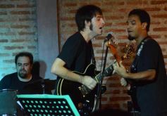 Foto de la galería: El Sr. Bandeja le pone la mejor música a la costanera