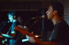 Foto de la galería: El Sr. Bandeja le pone la mejor música a la costanera