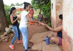 Foto de la galería: Benmaor encabezó un operativo contra el dengue en el barrio Independencia