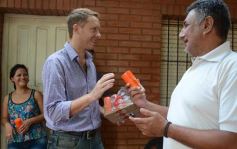 Foto de la galería: Benmaor encabezó un operativo contra el dengue en el barrio Independencia