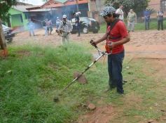 Foto de la galería: Benmaor encabezó un operativo contra el dengue en el barrio Independencia