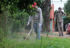 Foto de la galería: Benmaor encabezó un operativo contra el dengue en el barrio Independencia