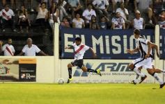 Foto de la galería: Guarani cumplió de local: le ganó 2 a 0 a For Ever