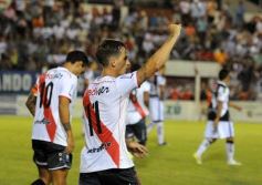 Foto de la galería: Guarani cumplió de local: le ganó 2 a 0 a For Ever