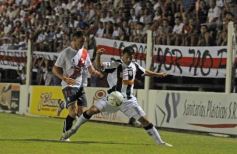 Foto de la galería: Guarani cumplió de local: le ganó 2 a 0 a For Ever