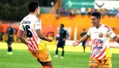 Foto de la galería: Crucero goleó de local y volvió a sonreír