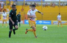 Foto de la galería: Crucero goleó de local y volvió a sonreír