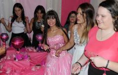 Foto de la galería: Cecilia Jacquet festejó los 15 años con una celebración inolvidable