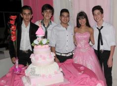 Foto de la galería: Cecilia Jacquet festejó los 15 años con una celebración inolvidable